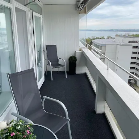 Апартаменты Ferienwohnung Weitblick Зирксдорф